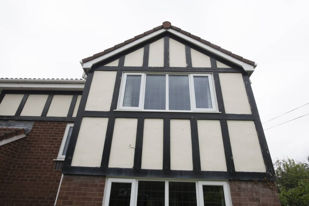 New White UPVC Fascia’s and Tudor Board Main Photo